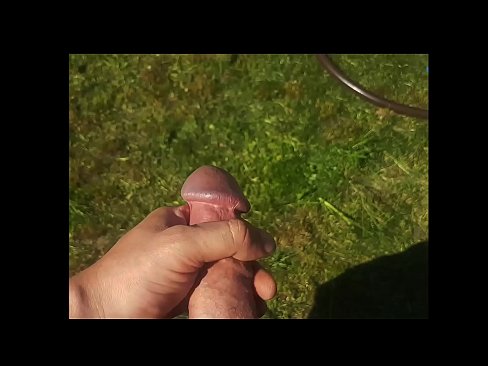 ❤️ Hottie krijt har rôze kut neukt en komt mei in spuit yn in simmertún ️❌ Anale fideo op fy.pornodil.ru